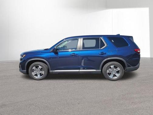 Obsidian Blue Pearl 2023 Honda Pilot EX-L 7-Passenger