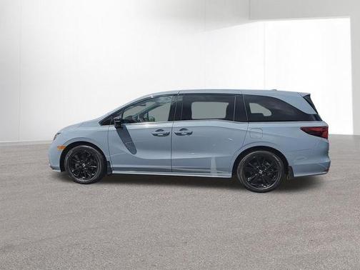 Sonic Gray Pearl 2024 Honda Odyssey Sport