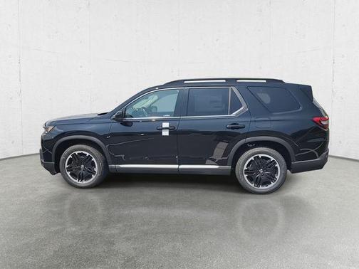Crystal Black Pearl 2026 Honda Pilot Touring S