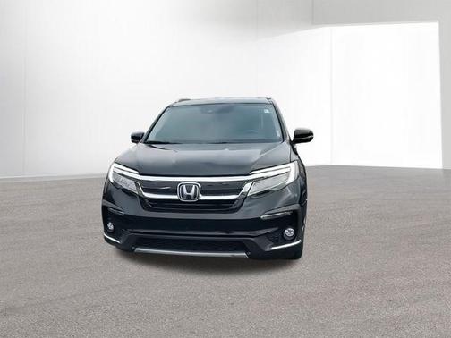 2019 Honda Pilot Touring 8-Passenger