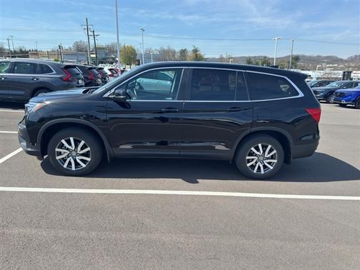 Crystal Black Pearl 2021 Honda Pilot