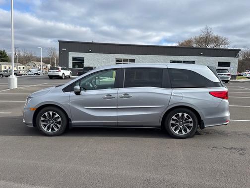 2022 Honda Odyssey 