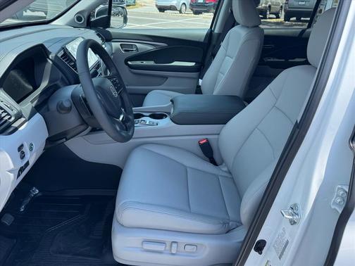 Platinum White Pearl 2026 Honda Ridgeline RTL