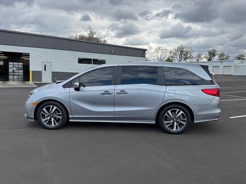 2023 Honda Odyssey 