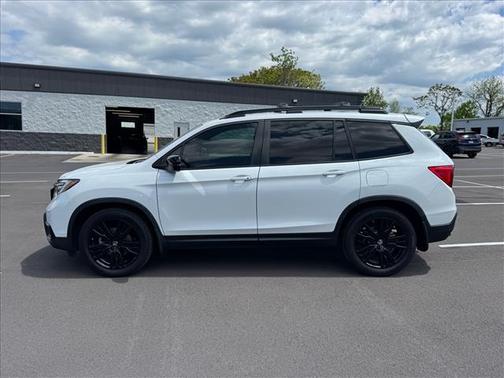 Platinum White Pearl 2021 Honda Passport