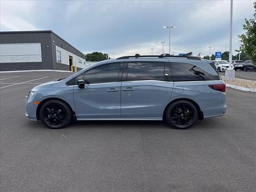 Sonic Gray Pearl 2024 Honda Odyssey