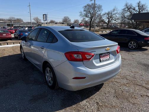 2017 Chevrolet Cruze LS