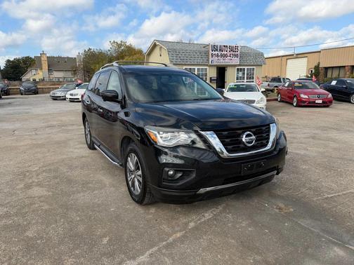 2017 Nissan Pathfinder SL