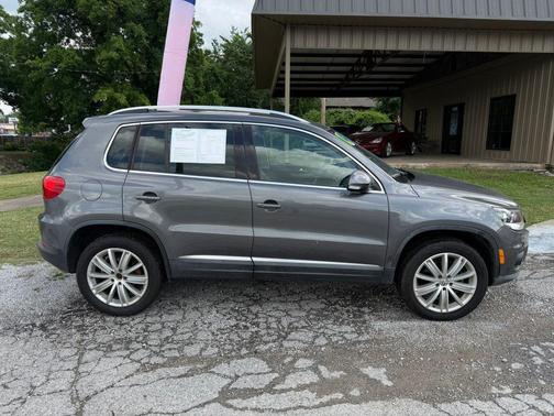 2014 Volkswagen Tiguan 2.0T SE 4MOTION