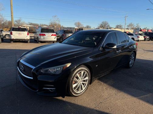 2014 INFINITI Q50 Premium
