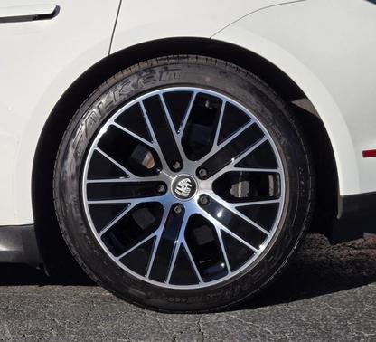 2022 Porsche Taycan Base