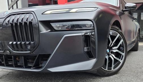2023 BMW 760 760i xDrive