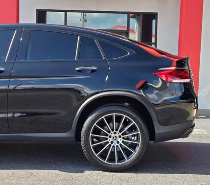 2022 Mercedes-Benz GLC 300 4MATIC Coupe