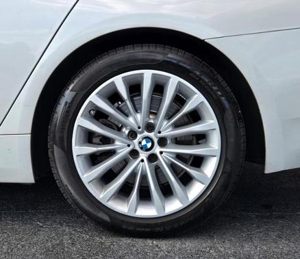 2021 BMW 530 i xDrive