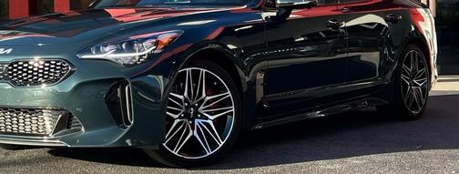 2023 Kia Stinger GT2