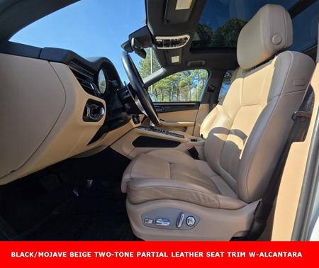 2021 Porsche Macan Base