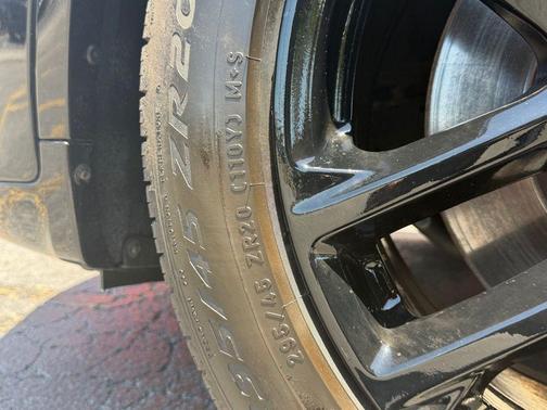 DB Black Crystal Clearcoat 2022 Dodge Durango SRT 392