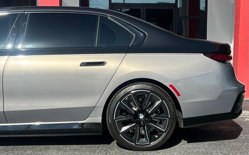 2023 BMW i7 xDrive60