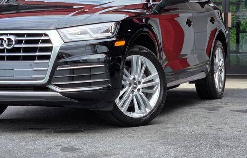 2020 Audi Q5 40 Premium Plus