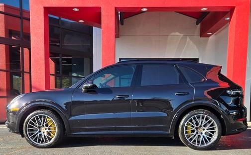 2020 Porsche Cayenne Turbo