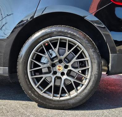 2018 Porsche Macan S