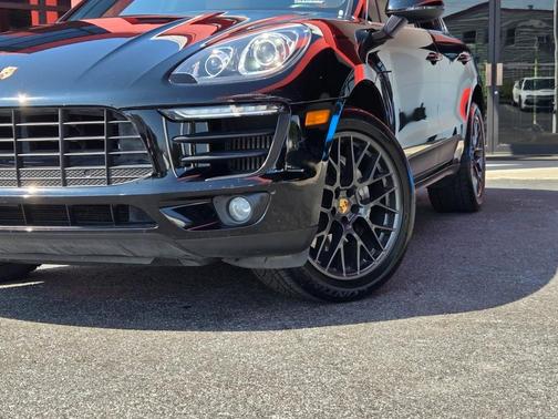 2018 Porsche Macan S