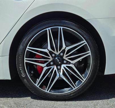 2022 Kia Stinger GT2