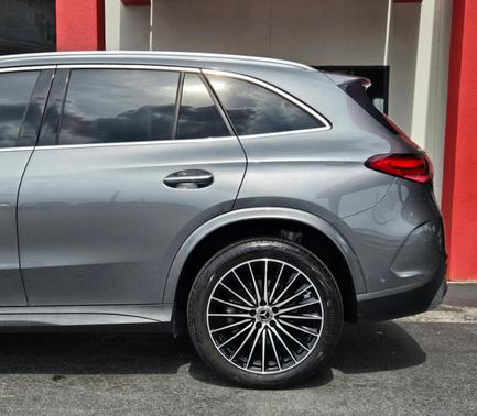 2023 Mercedes-Benz GLC 300 Base 4MATIC