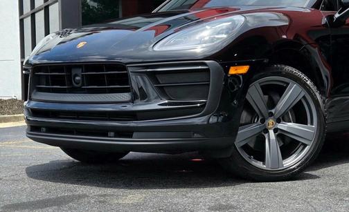 2023 Porsche Macan Base