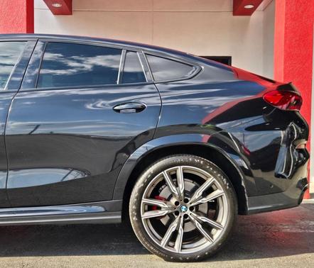 Black Sapphire Metallic 2021 BMW X6 M50i
