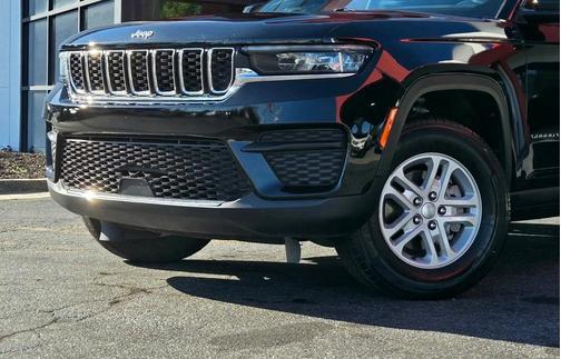 2022 Jeep Grand Cherokee Laredo