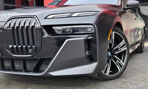 2023 BMW 760 760i xDrive