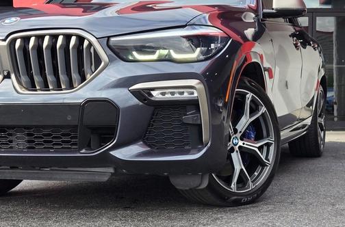 2020 BMW X6 M50i