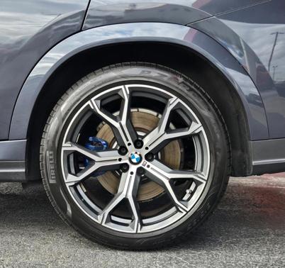 2020 BMW X6 M50i