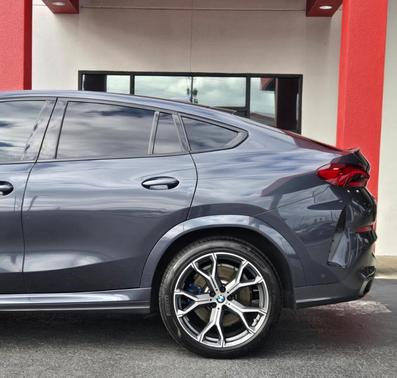 2020 BMW X6 M50i