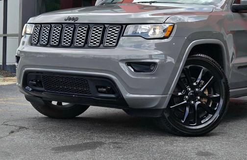 2020 Jeep Grand Cherokee Altitude