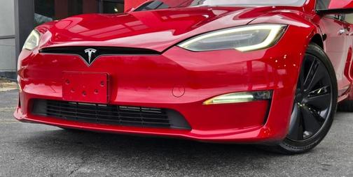 2022 Tesla Model S Base