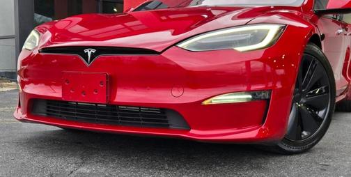 2022 Tesla Model S Base