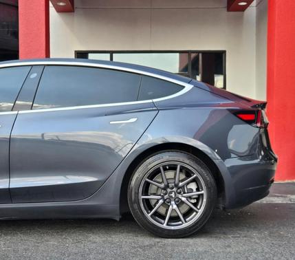 2019 Tesla Model 3 Long Range