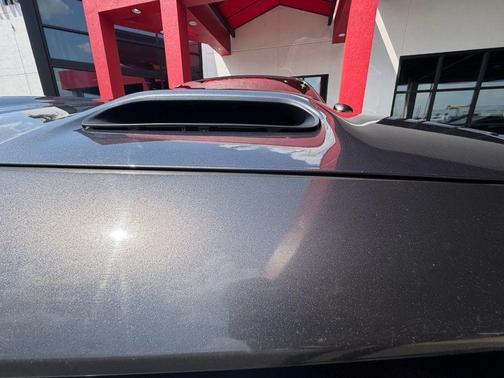 Granite Crystal Clearcoat Metallic 2019 Dodge Challenger SRT Hellcat
