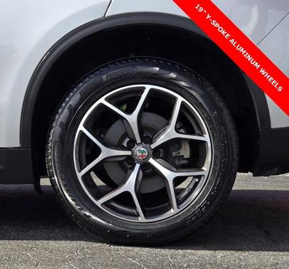 2019 Alfa Romeo Stelvio Ti
