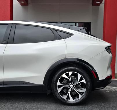 2021 Ford Mustang Mach-E Premium