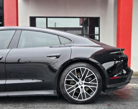 2021 Porsche Taycan Base