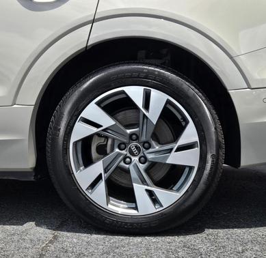 2021 Audi e-tron Premium