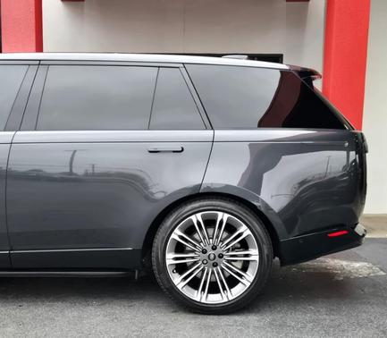 2023 Land Rover Range Rover P530 SE