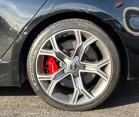 2020 Kia Stinger GT2