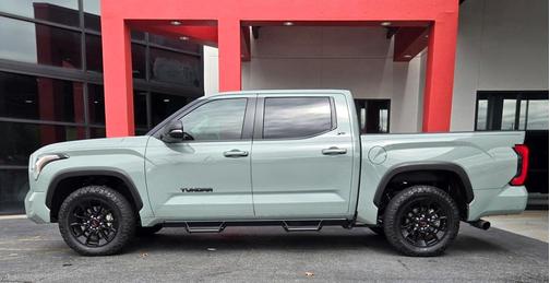 2024 Toyota Tundra SR5