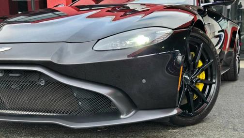 2020 Aston Martin Vantage Base