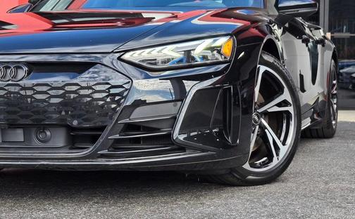 2022 Audi e-tron GT Premium Plus