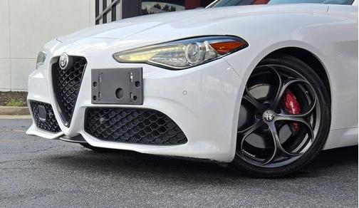 2019 Alfa Romeo Giulia Base